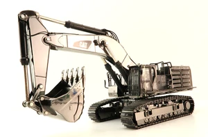 Diecast Masters 85547 CAT 390F L Excavator Gunmetal Chrome Commemorative 1:50 - Picture 1 of 15