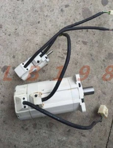 Un servomotore MSMA042A2S #E9 - Foto 1 di 4