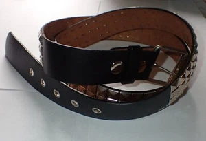 BLACK PYRAMID STUDDED SOLID LEATHER BELT SIZE XS ~27"~ WITH SNAPS - Picture 1 of 4