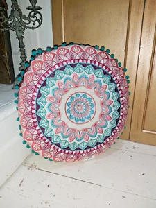 CUSCINO DA TERRA INDIANO FATTO A MANO IN COTONE CON RICAMI E POM POMS - Foto 1 di 12