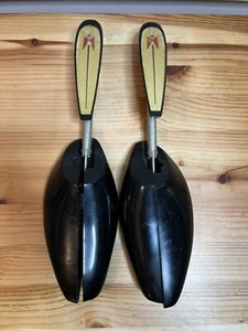Vintage O.A. Miller Shoe Tree Stretchers Shoe Keepers Black Gold Plastic Set MCM - Picture 1 of 10