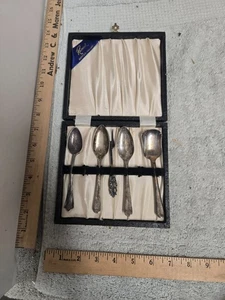 Estuche vintage raimond sheffield y 3 cucharas, cuchara y tenedor diferentes marcas - Imagen 1 de 6