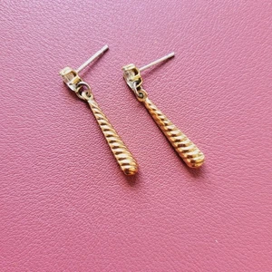 Gold tone drop dangle statement studs pierced earrings pre-owned 3.5cm long - Picture 1 of 2