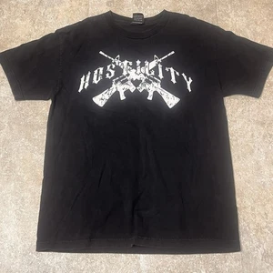 Camiseta De Colección Y2K Streetwear Hostility Hustle Harder Doble Armas Gráfico Negro L - Imagen 1 de 5