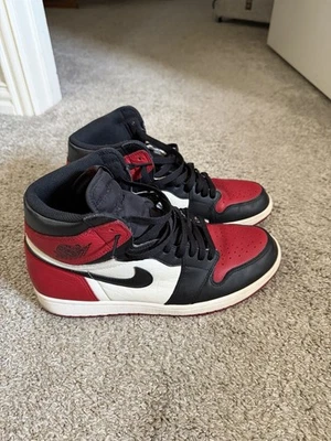 Talla 11.5 - Nike Air Jordan 1 Retro OG Puntera Alta Criada Foto 1 de 4