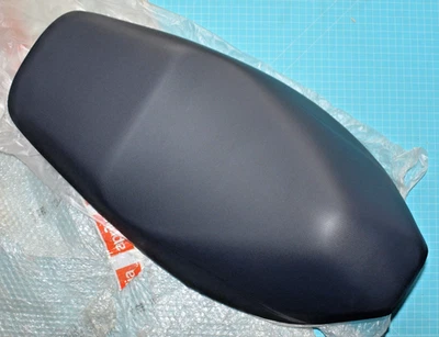 selle d'origine APRILIA 8229294 pour RALLY 50 de 1995/2004 - Bild 1 von 3