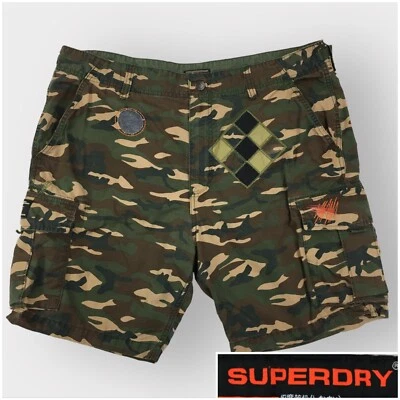 Superdry Hombre Pantalones Cortos Cargo Camuflados Talla 38 Verde Bolsillos Exterior Algodón Informal Foto 1 de 4
