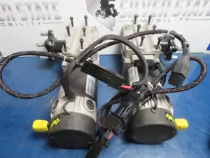 Sedia a rotelle Quantum Edge Z/ HD motori sinistra e destra DRVASMB1905/ DRVASMB1906 #5490 - Foto 1 di 6