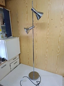 Design Stehlampe 70er Jahre zwei Leuchten - Bild 1 von 14