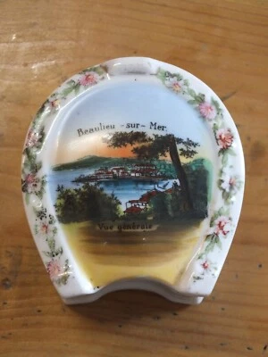 + Boîte bonbonnière fer à cheval en porcelaine de Saxe souvenir de Beaulieu + - Photo 1/4