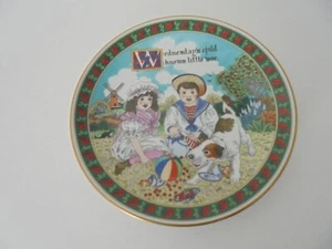 Royal Worcester-ENG. 1993 Plato infantil vintage Sue Scullard Wednesday - Imagen 1 de 2