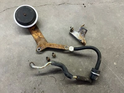 231 V6 G Cuerpo Monte Buick Chevy Soporte de acelerador Kick Down Cruise 3,8 L Tracción trasera Aspiradora Foto 1 de 4