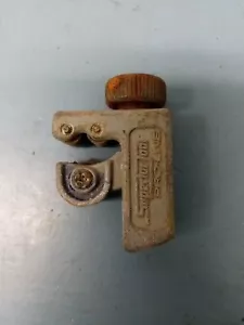 Superior Tool Pro-Line Pipe Cutter 1/8" to 7/8 (LL) - Picture 1 of 6