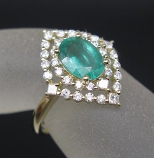 Natural Green Emerald Engagement Wedding Diamonds Ring Solid 14K Yellow Gold