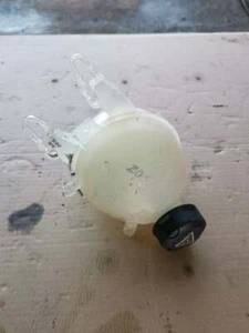 PEUGEOT 208 2012-2019 1.2 Petrol EXPANSION TANK - Picture 1 of 3
