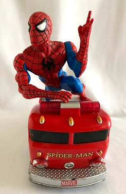 Camión de bomberos Marvel X MGA Spider-Man RC 2006 con luces y sirenas de trabajo sin control remoto Foto 1 de 4