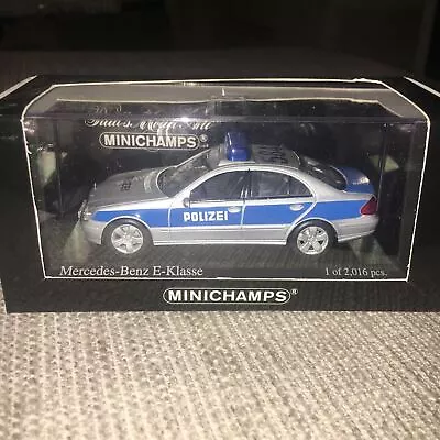 Minichamps Mercedes Benz E Klasse Polizei 1:43 Scale mint Police - Image 1 of 4