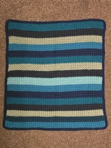 blue crochet baby blanket, handmade gift - Picture 1 of 4