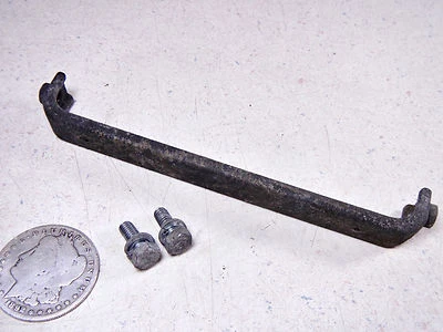 82 HONDA CB750SC GUARDABARROS TRASERO PROTECTOR Y LUZ TRASERA CARCASA SOPORTE MONTAJE PERNOS Y BARRA Foto 1 de 4