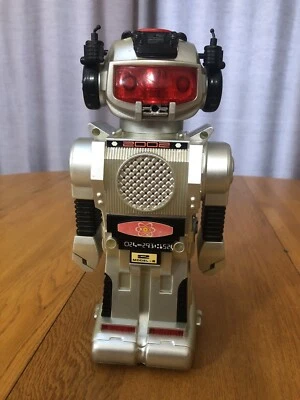 VTG 1984 BATTERY OP MAGIC MIKE II TALKING ROBOT HONG KONG TOY REPAIR/PARTS/DECOR - Image 1 of 4