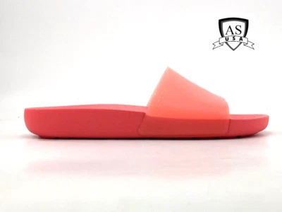 Sandalia brillante Crocs para mujer talla 5 sandía Foto 1 de 4