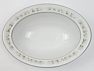 Fine China de Royal M Marguerite #428 margaritas con tazón de platino usado en excelente estado Foto 1 de 4