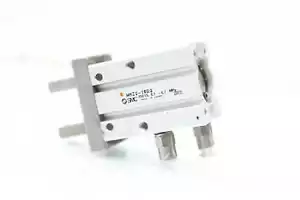 SMC MHZ2-16D2 Parallel Air Gripper - Picture 1 of 8