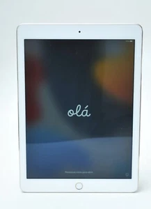 Apple iPad Pro 9.7 32GB WiFi A1673 Gold Tablet MLMQ2LL/A - Picture 1 of 3