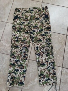 Stretch Hunting Pants Water Resistant Camo Fishing Pant 40-42x33L BassDash Invis - Picture 1 of 6