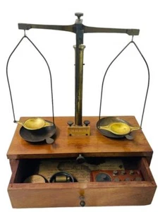 19th Century Scale (Pharmaceutical) Brass & Wood ~ H. KOHLBUSCH ~ RARE VANTAG - Picture 1 of 10