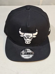 Gorra New Era Chicago Bulls Core Team 9FORTY Correa Ajustable Negra NBA - Imagen 1 de 11