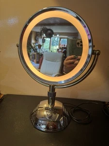REVLON 2 Sided Vanity Make Up Illuminated Mirror - 3 Settings - Picture 1 of 2