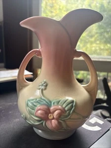 Hull Art Pottery W8- 7 1/2" Double Handle Vase Pink Wildflower Pattern - Picture 1 of 7