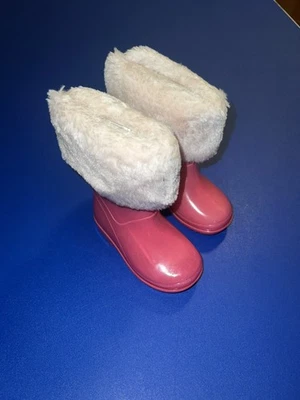 Girls Pink Waterproof Furry Rubber Boots Size 4M - Image 1 of 4