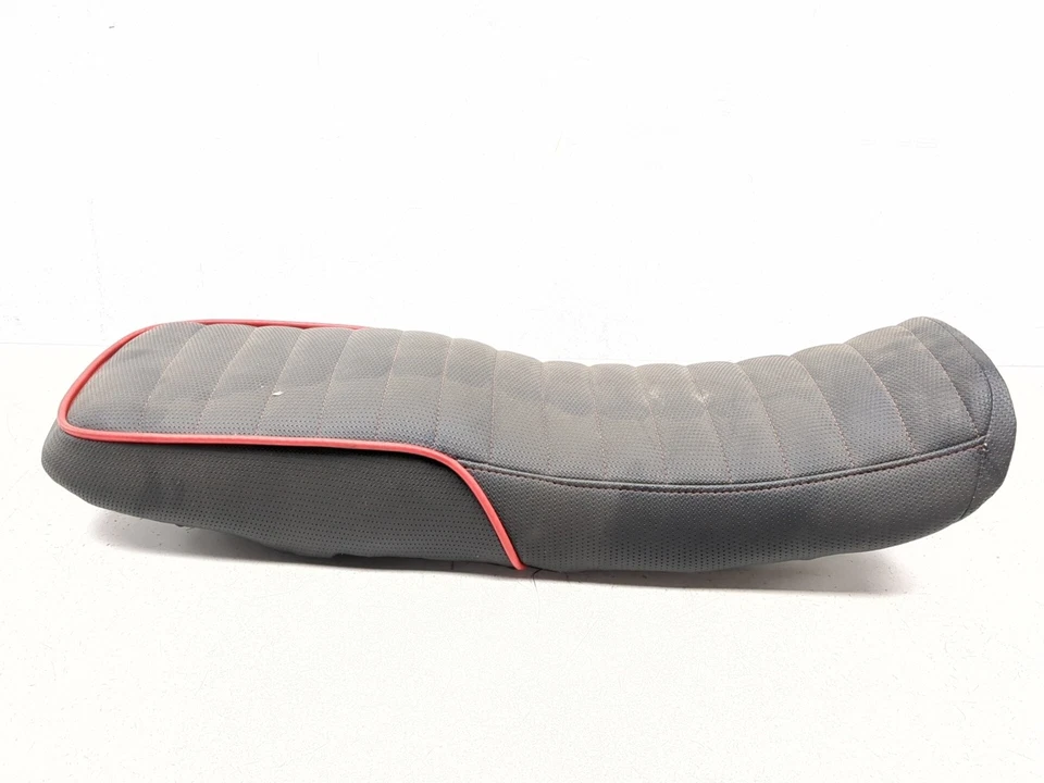 91-03 Honda CB750 Nighthawk 750 completo de una pieza asiento de pasajero conductor personalizado Foto 1 de 4