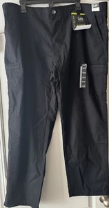 Lee Extreme Comfort MVP Men's Size 42x30 Straight Fit Black Flat Front Pants - Picture 1 of 8