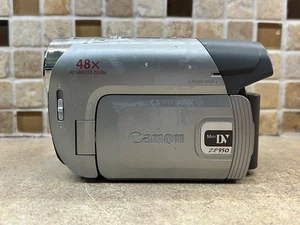 Canon ZR950 ZR950A 48x Zoom MiniDv Mini Dv Stereo Camcorder - Picture 1 of 9