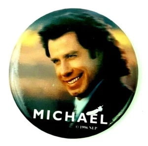 Vintage 1996 Movie - Michael - Pin Button Staring John Travolta Andie MacDowell - Bild 1 von 12