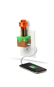 ThinkGeek Minecraft Redstone Torch USB Wall Charger - Photo 1 sur 2