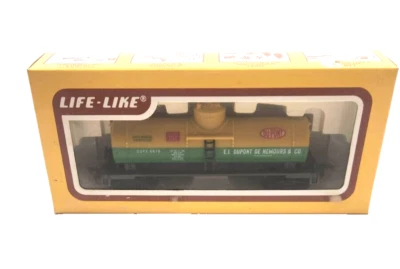 life like 8523 dupont tanker HO model railroad / train - Image 1 of 4