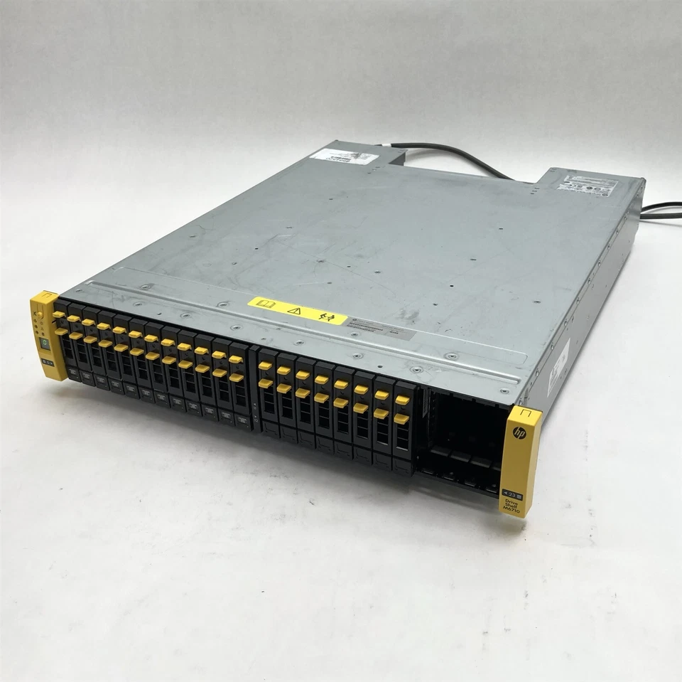 Controlador HP HPE M6710 SAS 24 bahías SFF 12*600 GB 10K 683251-001 Foto 1 de 4