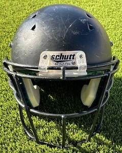 Casco de fútbol americano Schutt DNA Pro Plus - juvenil mediano - negro con máscara negra - Imagen 1 de 10