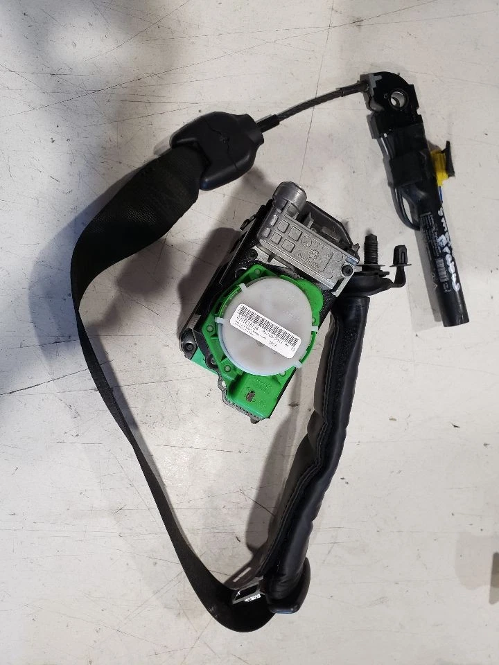 Left Front Seatbelt Retractor - 2011 SmartFor2 Auto Brabus Passion Conv - 08-16 - Image 1 of 4