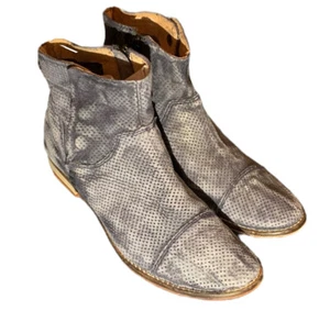 Bota Festival Free People Talla 6/36Sombra Alondra Cuero Lavado Negro Tobillo - Imagen 1 de 12