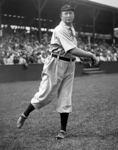 CY YOUNG 8X10 GLOSSY PHOTO IMAGE #1 - Picture 1 of 1