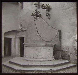 Linterna Mágica de Vidrio Diapositiva CABEZA DE POZO CASTEL ST ANGELO C1890 FOTO ROMA ROMA ITALIA - Imagen 1 de 2