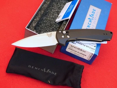 Faca Benchmade Amicus Flipper AXIS-Assist preta (3,2" cetim CPM-S90V) 490 - Imagem 1 de 4