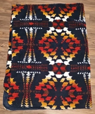 Pendleton Legend Lake Blanket TWIN Size 90"x 66" Navy Aztec Sherpa Fleece Winter - Image 1 of 4