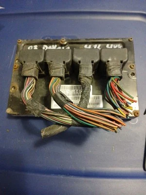 Dodge Dakota 2003 motor enchufes de computadora con coletas solo 4,7 L P56040499af  Foto 1 de 3