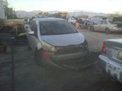 YARIS     2012 Seat Rear 184698 Foto 1 de 4